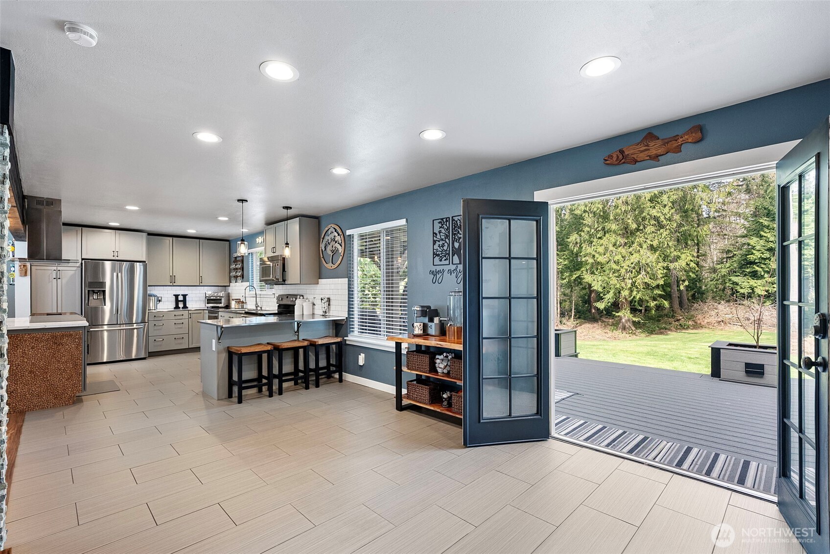 5571 SE Nelson Road , Olalla, WA 98359