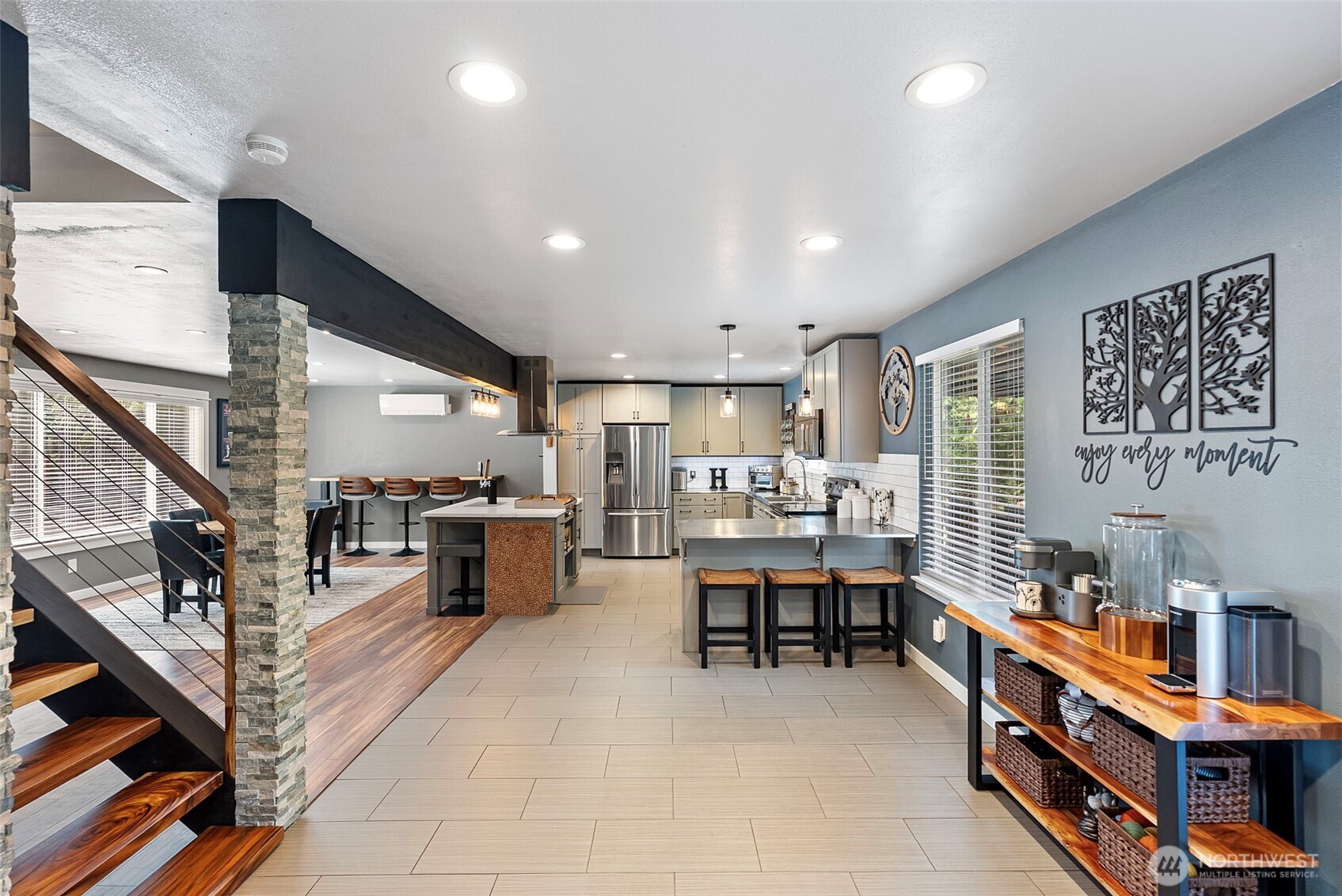 5571 SE Nelson Road , Olalla, WA 98359