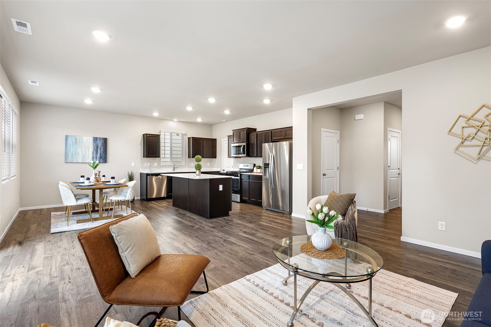 1177 SW Pendleton Way , Port Orchard, WA 98367