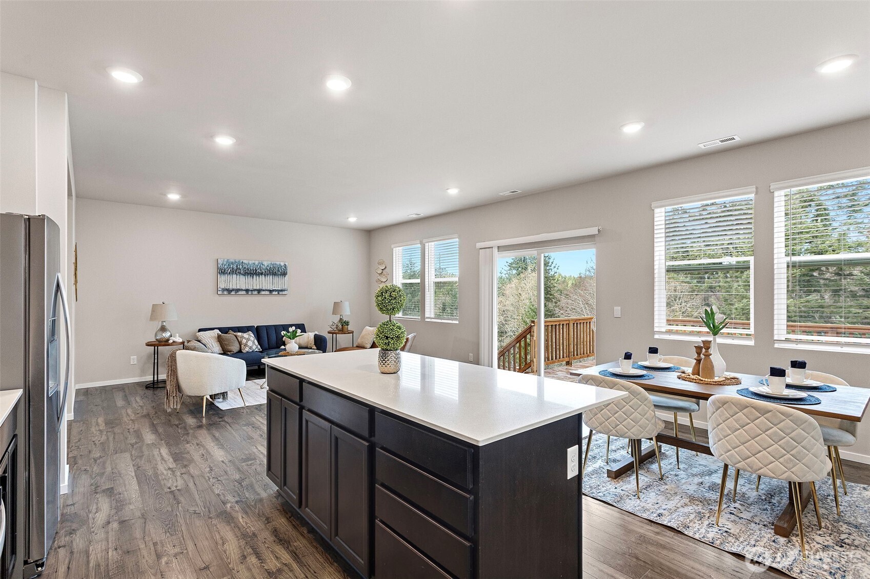 1177 SW Pendleton Way , Port Orchard, WA 98367