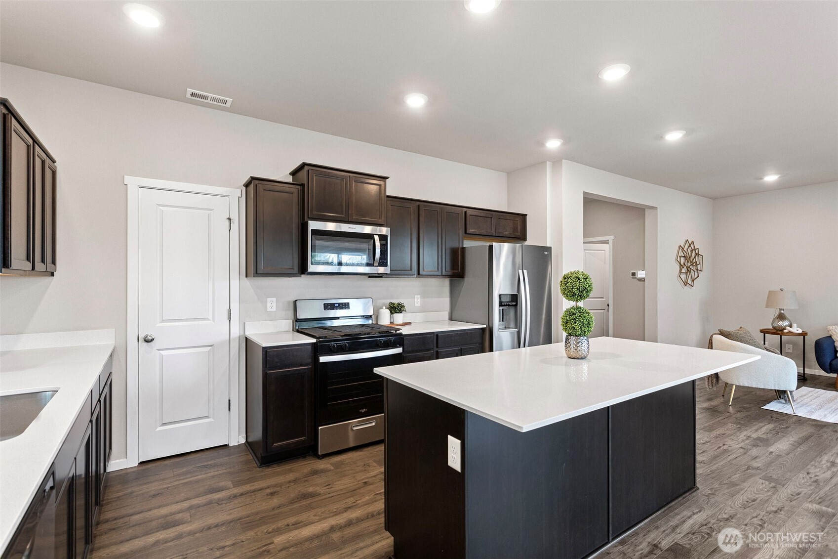 1177 SW Pendleton Way , Port Orchard, WA 98367