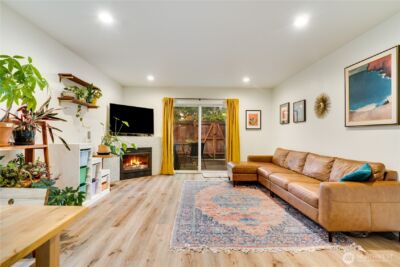 10319 Midvale Avenue N #A, Seattle, WA 98133 - Photo 4
