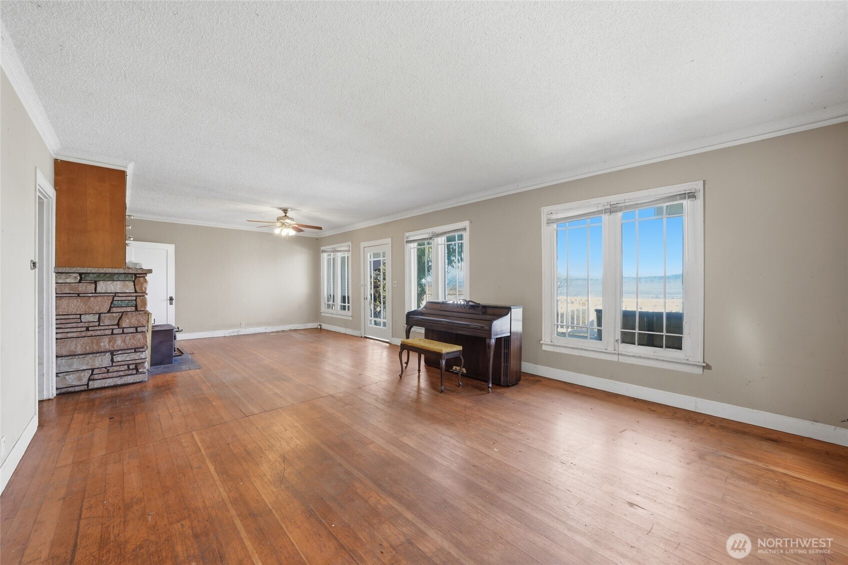 5224 Lowell Larimer Road , Everett, WA 98208
