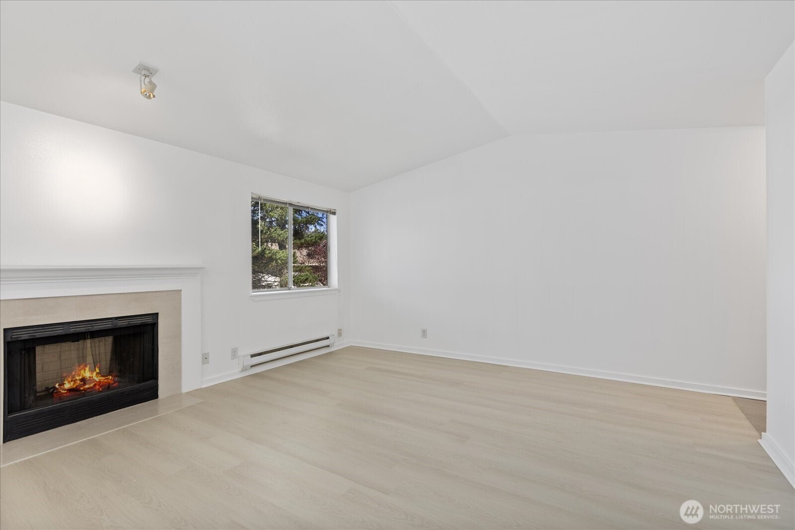 15415 35th Avenue W #C301, Lynnwood, WA 98087