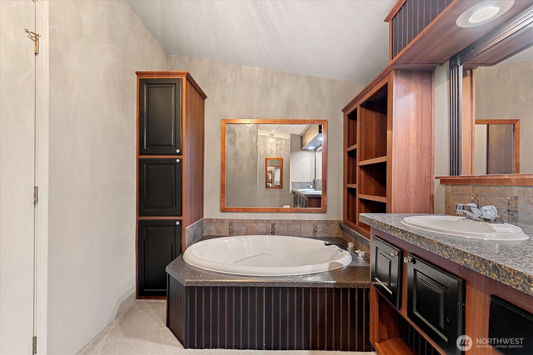 37273 Cape Horn Road , Sedro Woolley, WA 98284