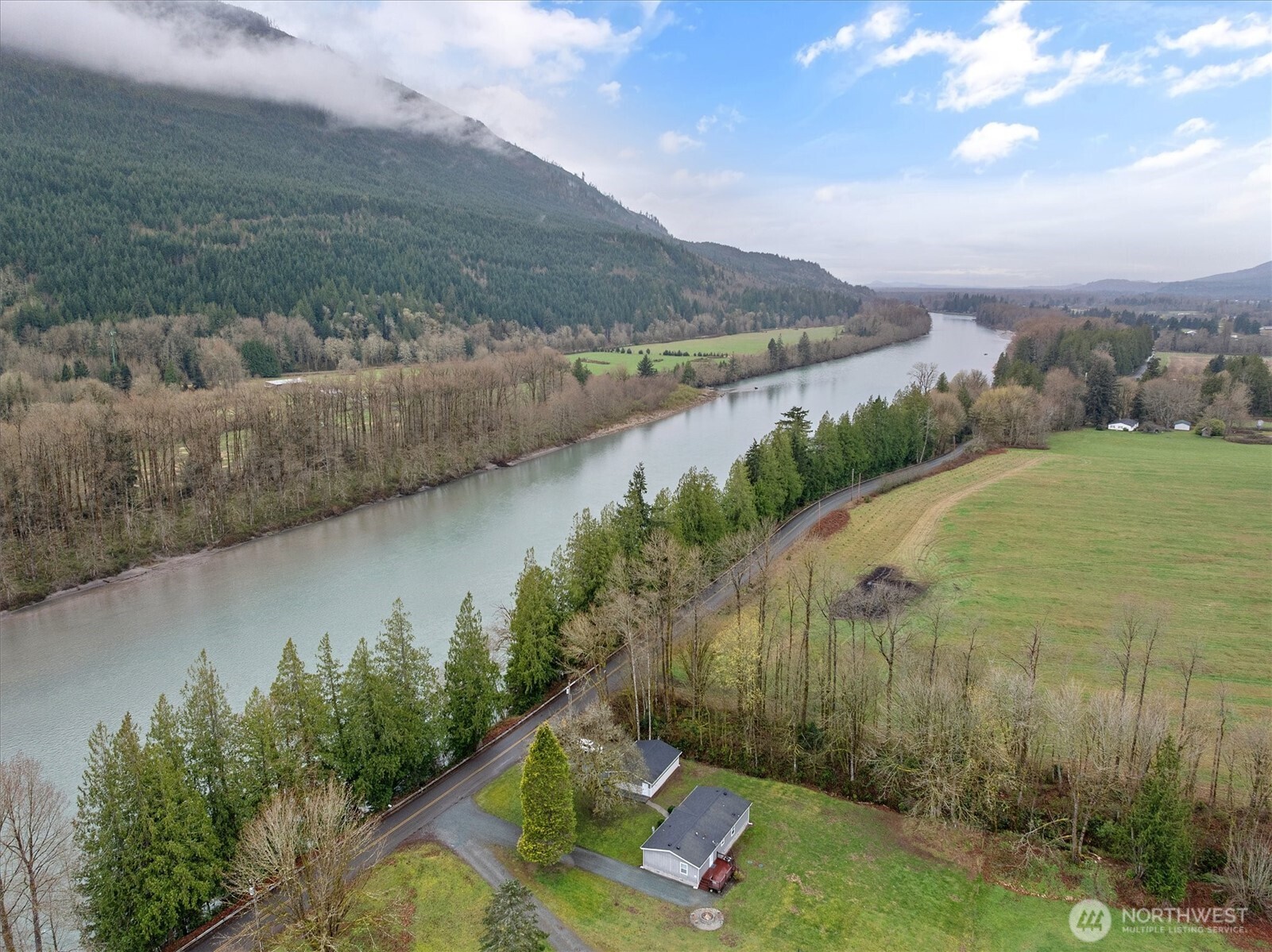 37273 Cape Horn Road , Sedro Woolley, WA 98284