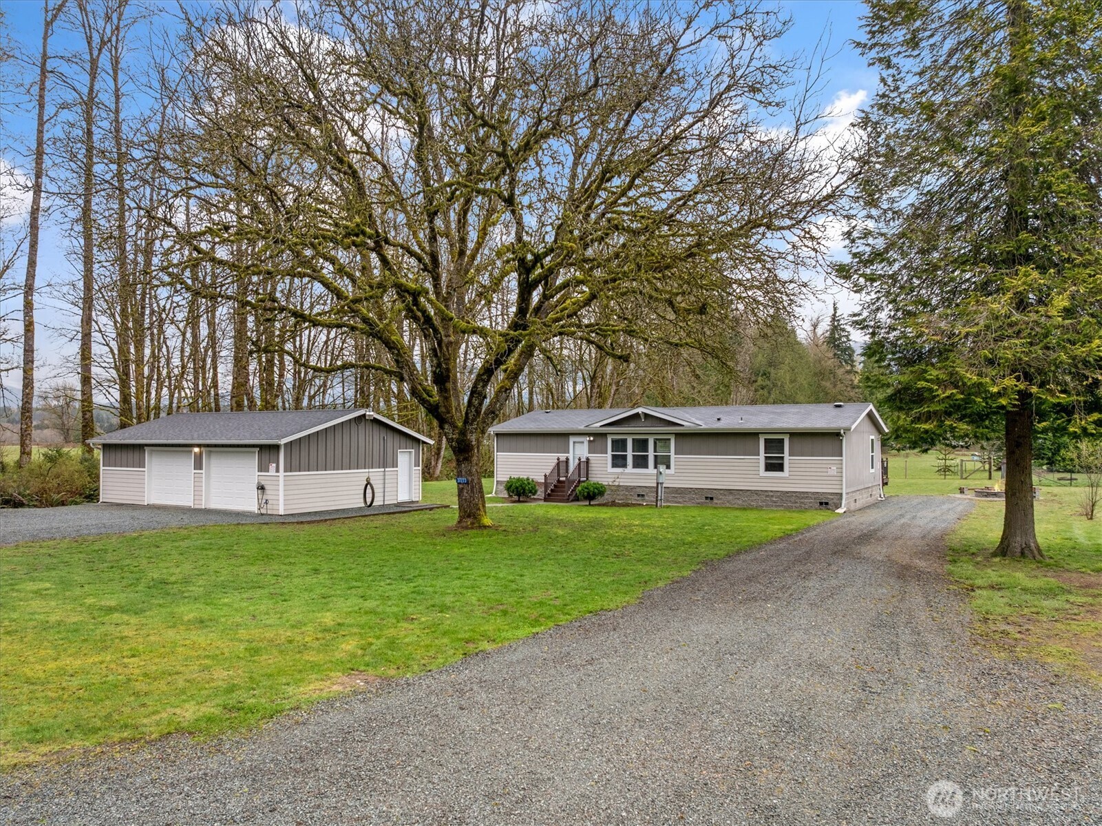 37273 Cape Horn Road , Sedro Woolley, WA 98284