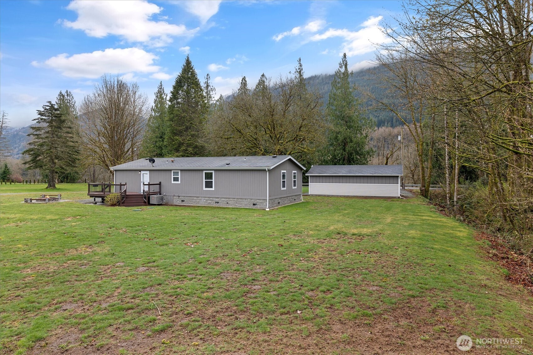37273 Cape Horn Road , Sedro Woolley, WA 98284