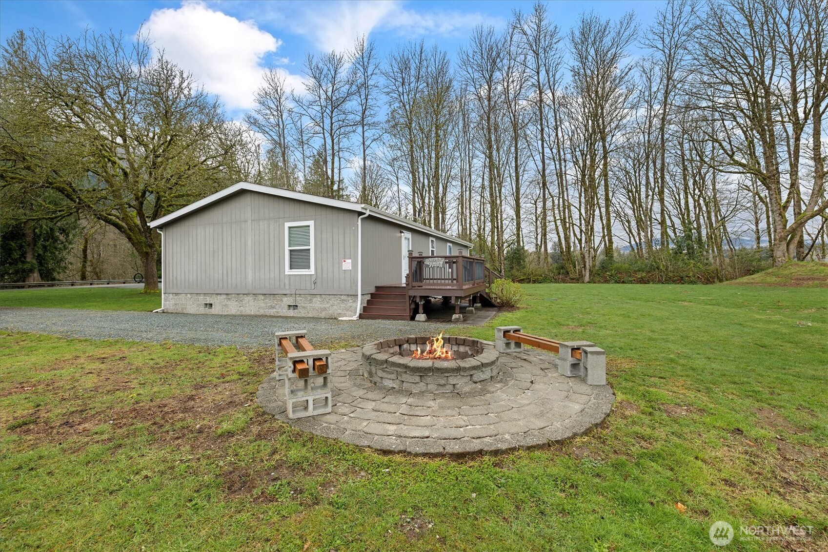 37273 Cape Horn Road , Sedro Woolley, WA 98284