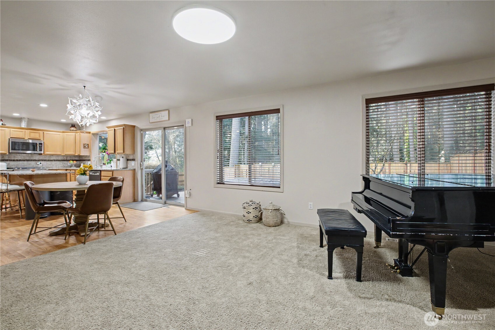 417 SW 353rd Street , Federal Way, WA 98023