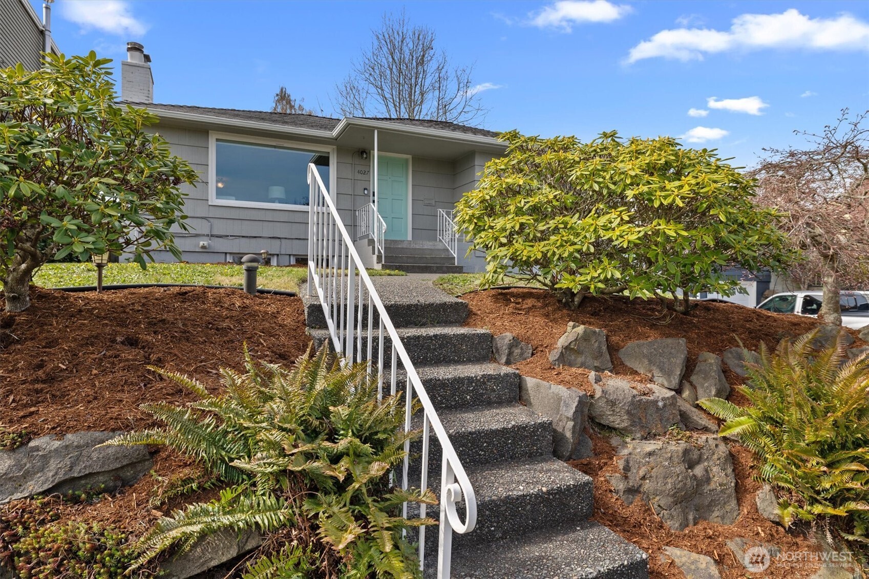 4027 52nd Avenue SW, Seattle, WA 98116