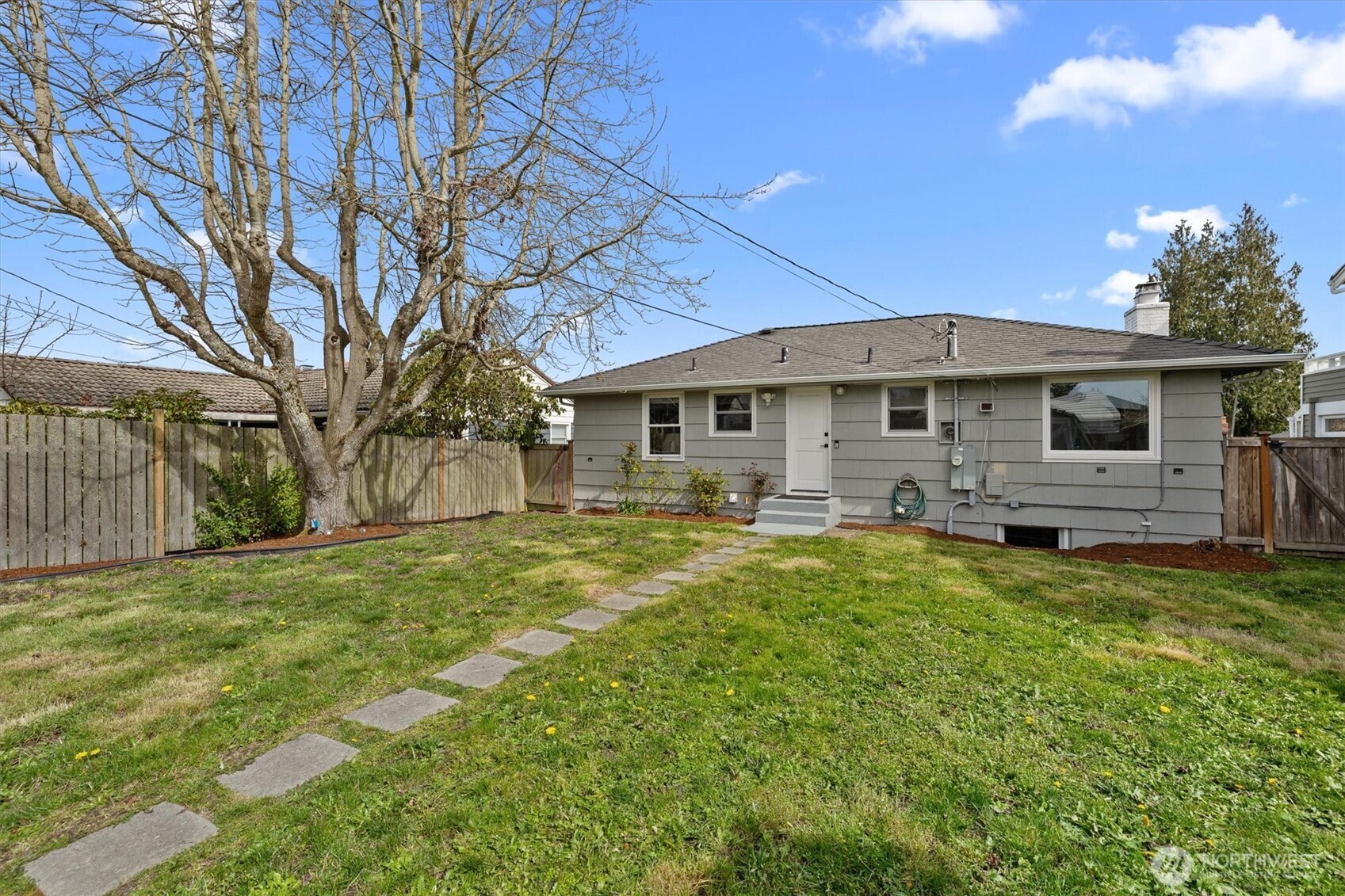 4027 52nd Avenue SW, Seattle, WA 98116