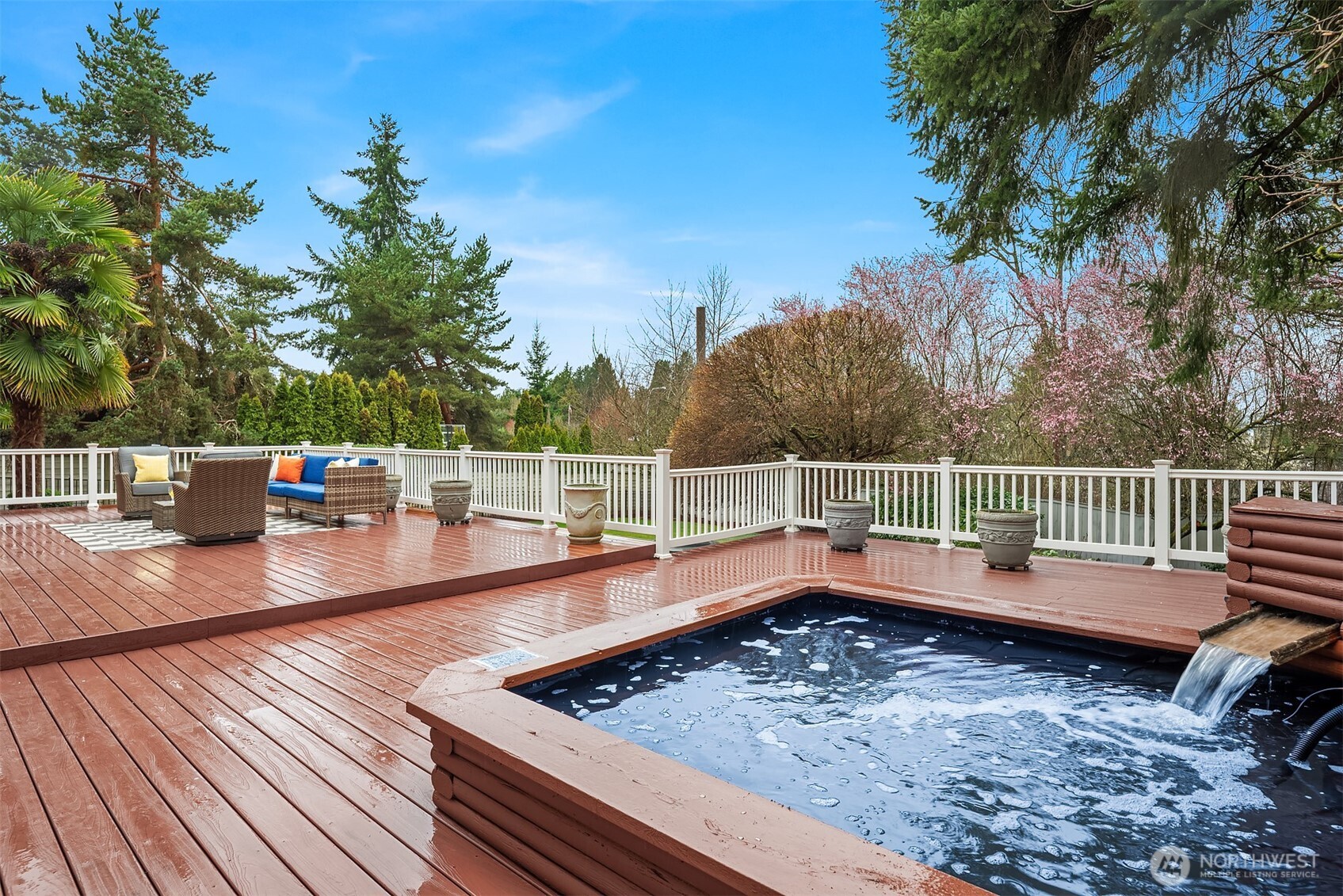 8550 NE 28th Street , Hunts Point, WA 98004