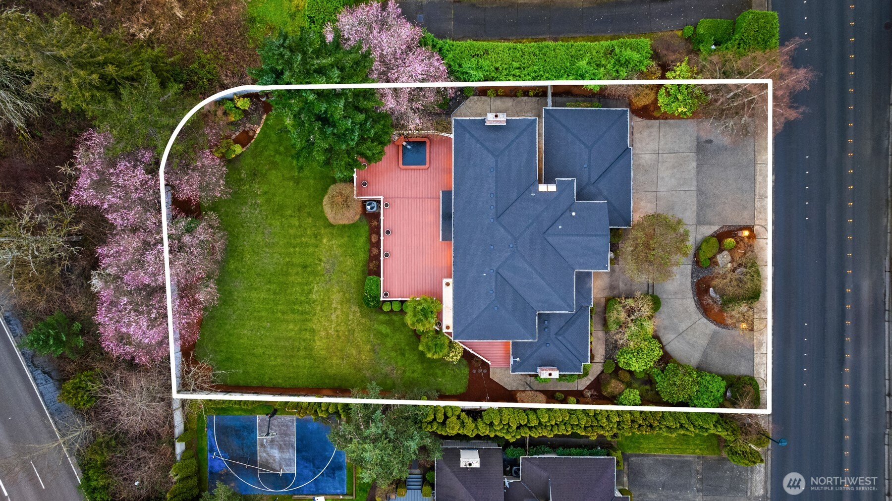 8550 NE 28th Street , Hunts Point, WA 98004