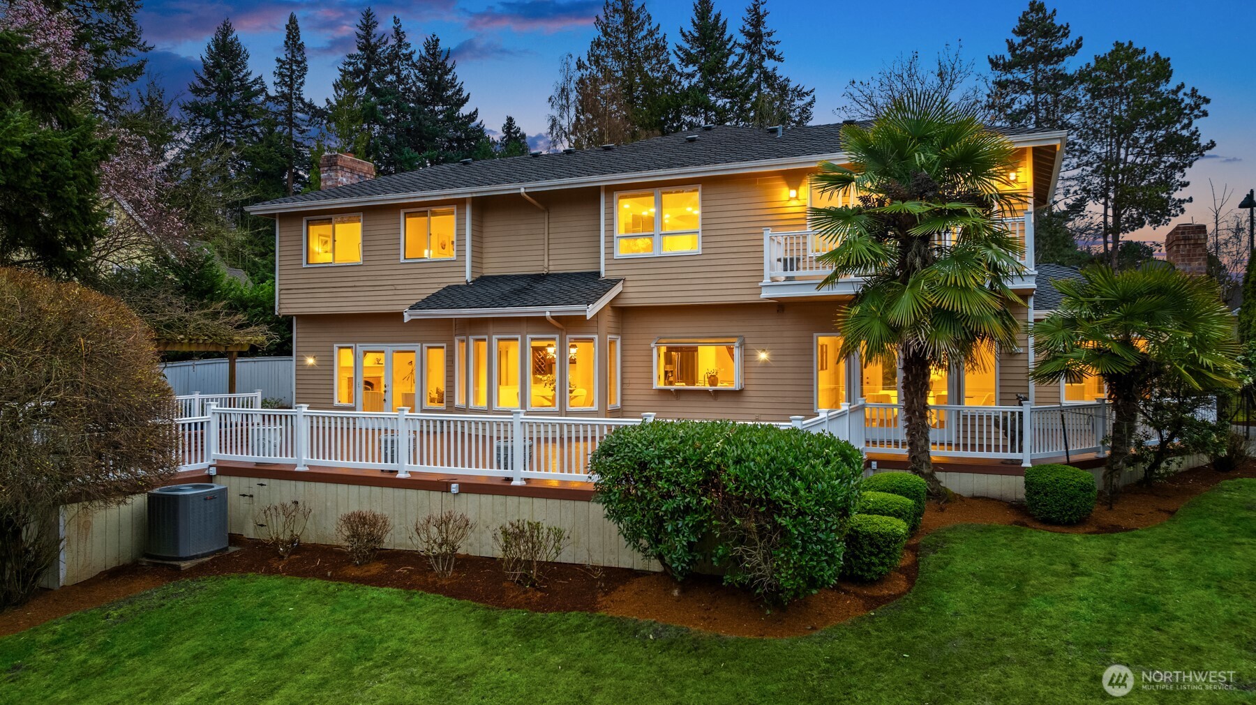 8550 NE 28th Street , Hunts Point, WA 98004