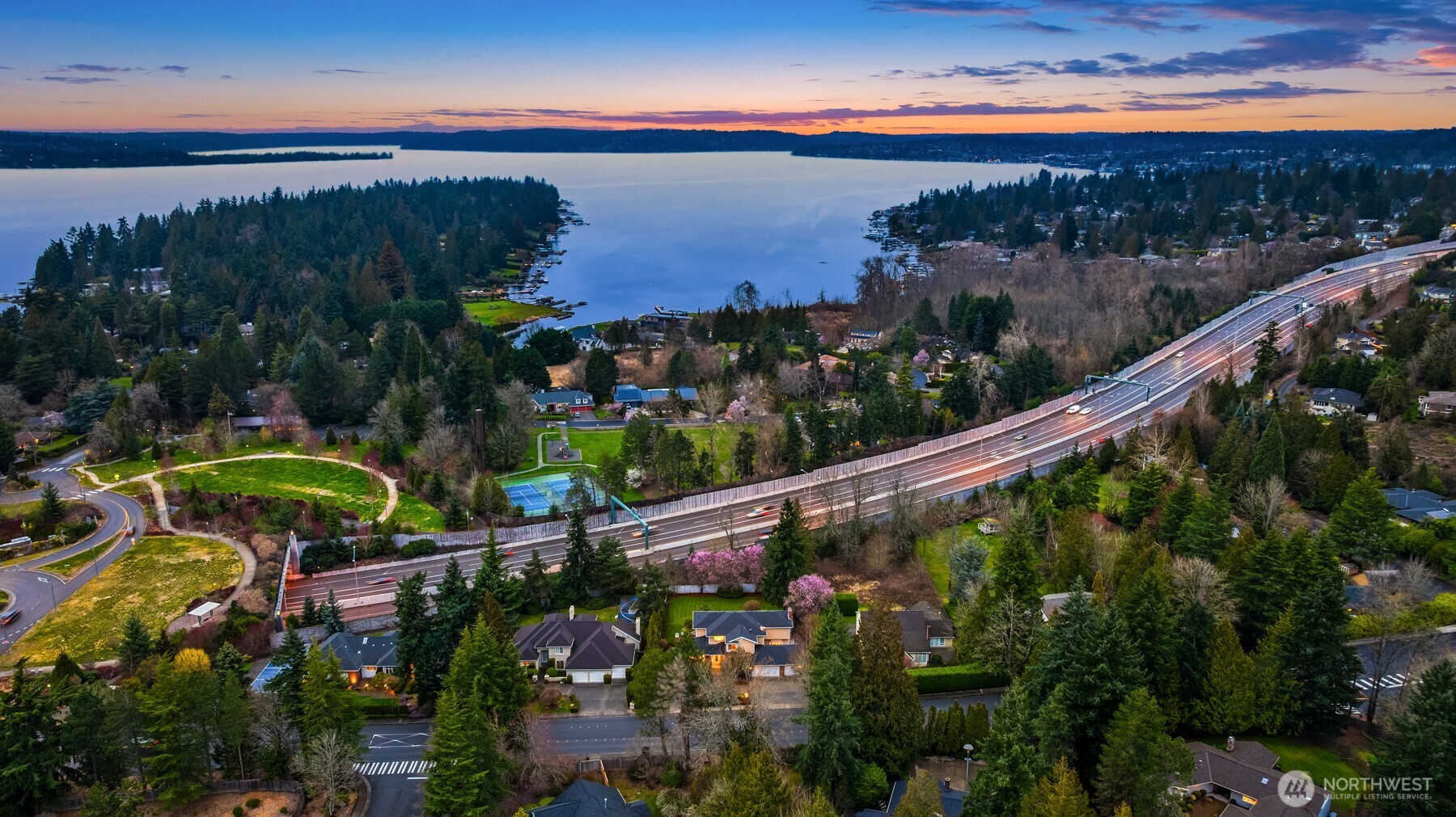 8550 NE 28th Street , Hunts Point, WA 98004
