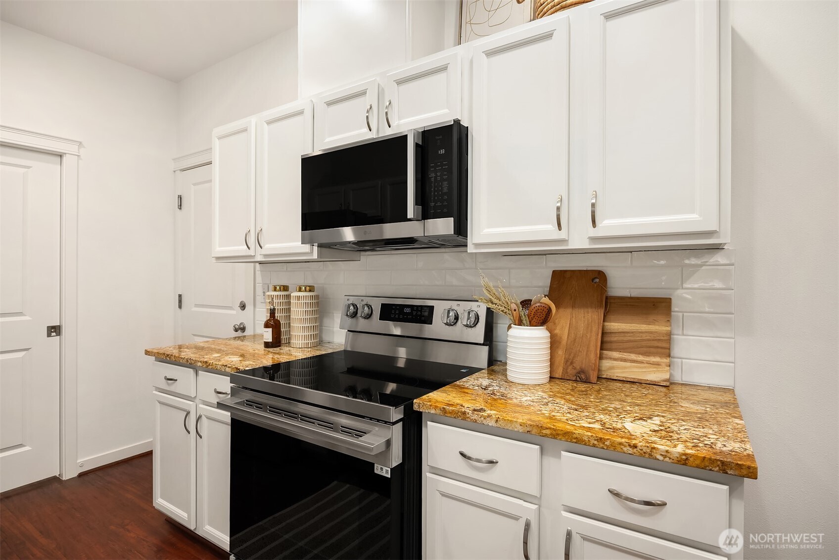 2211 NE Natalie Way , Issaquah, WA 98029