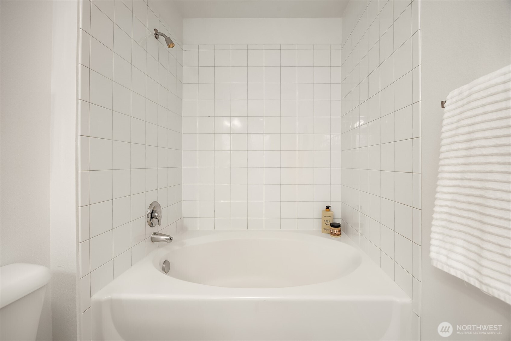 2211 NE Natalie Way , Issaquah, WA 98029