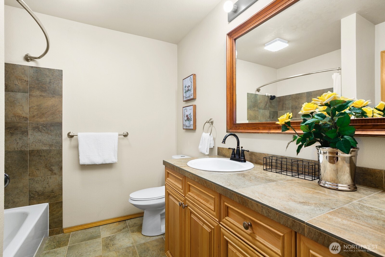 1115 4th Avenue S #3C, Edmonds, WA 98020