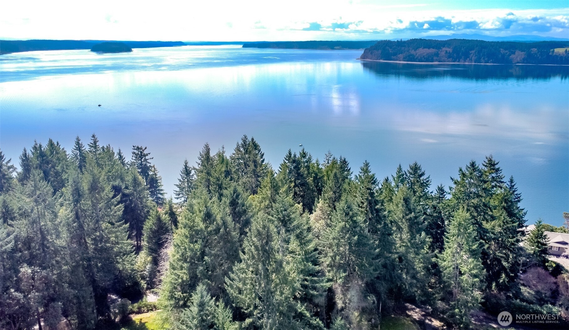1094 Potlatch Drive , Fox Island, WA 98333