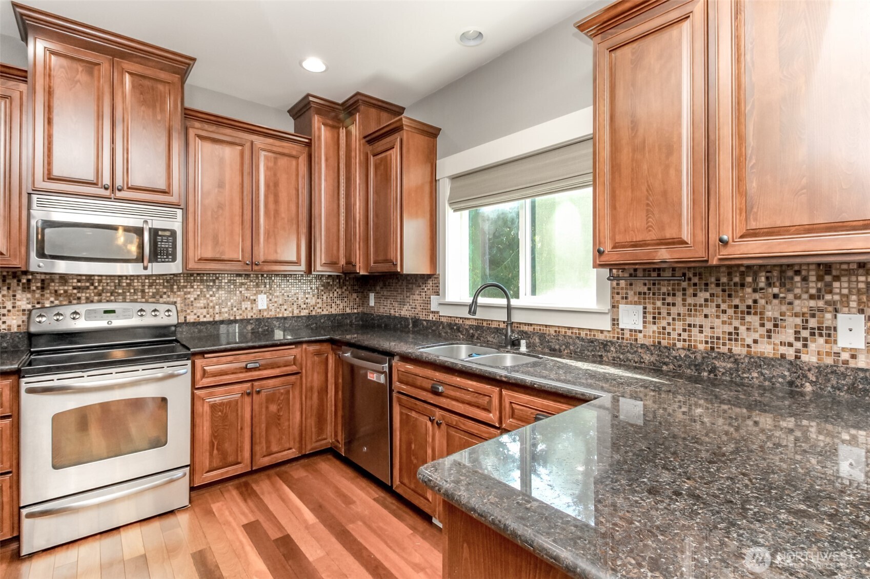 1094 Potlatch Drive , Fox Island, WA 98333
