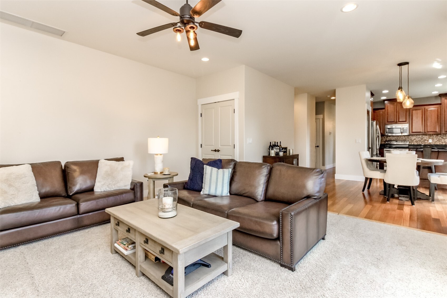 1094 Potlatch Drive , Fox Island, WA 98333