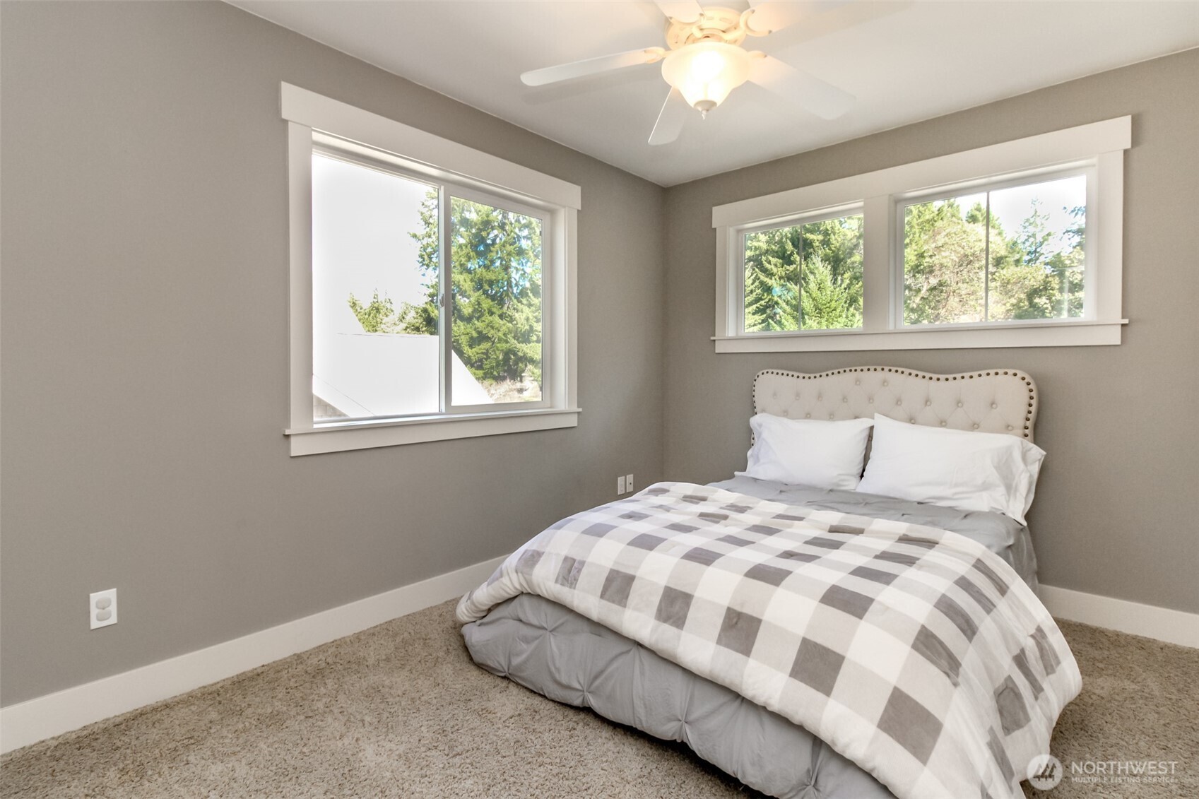 1094 Potlatch Drive , Fox Island, WA 98333