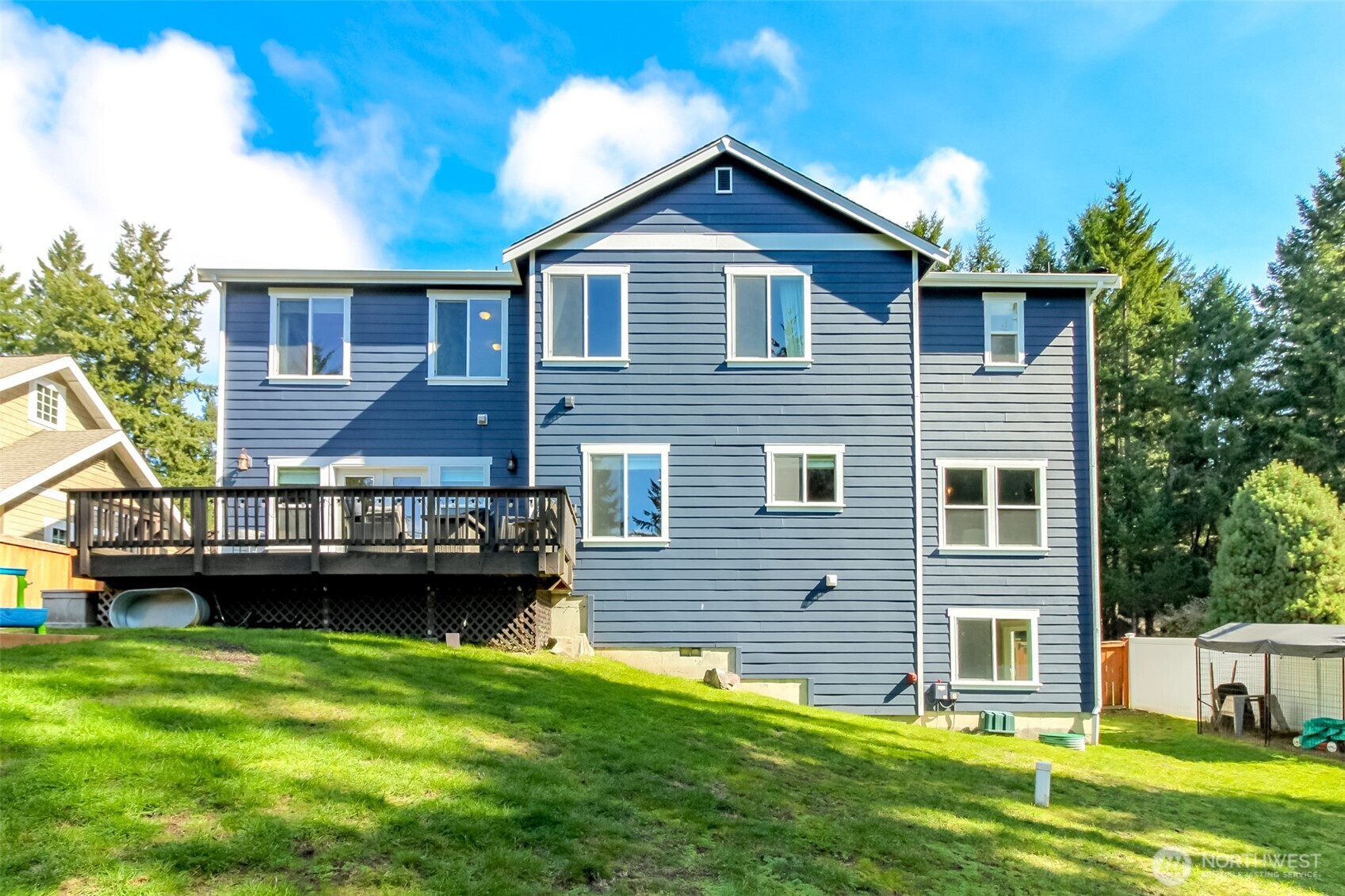 1094 Potlatch Drive , Fox Island, WA 98333