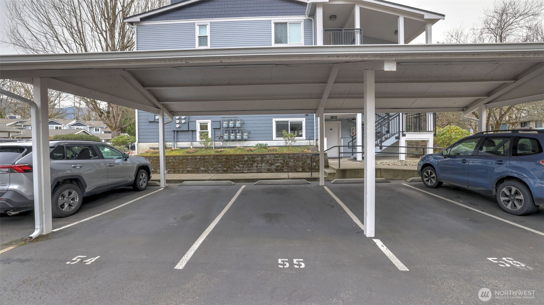 250 NW Dogwood Street #E-102, Issaquah, WA 98027