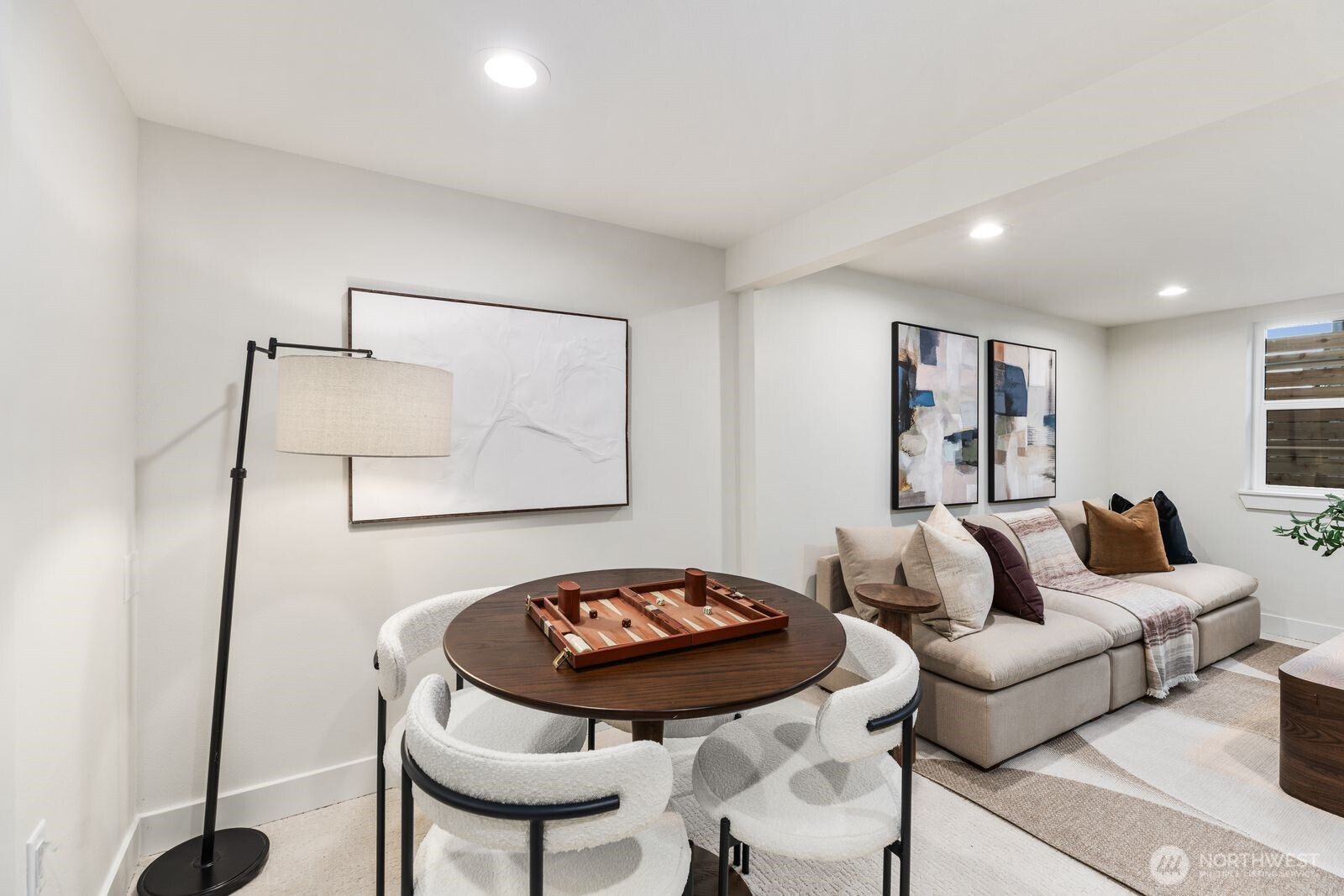 306 NW 45th Street , Seattle, WA 98107