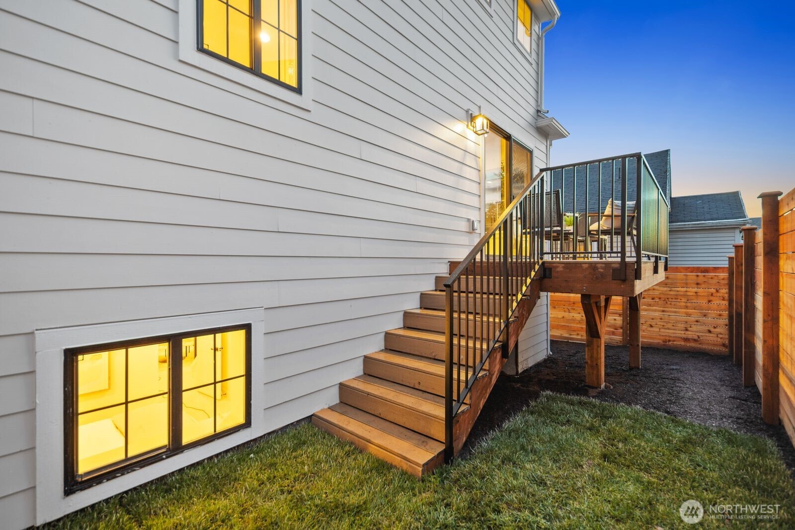 306 NW 45th Street , Seattle, WA 98107