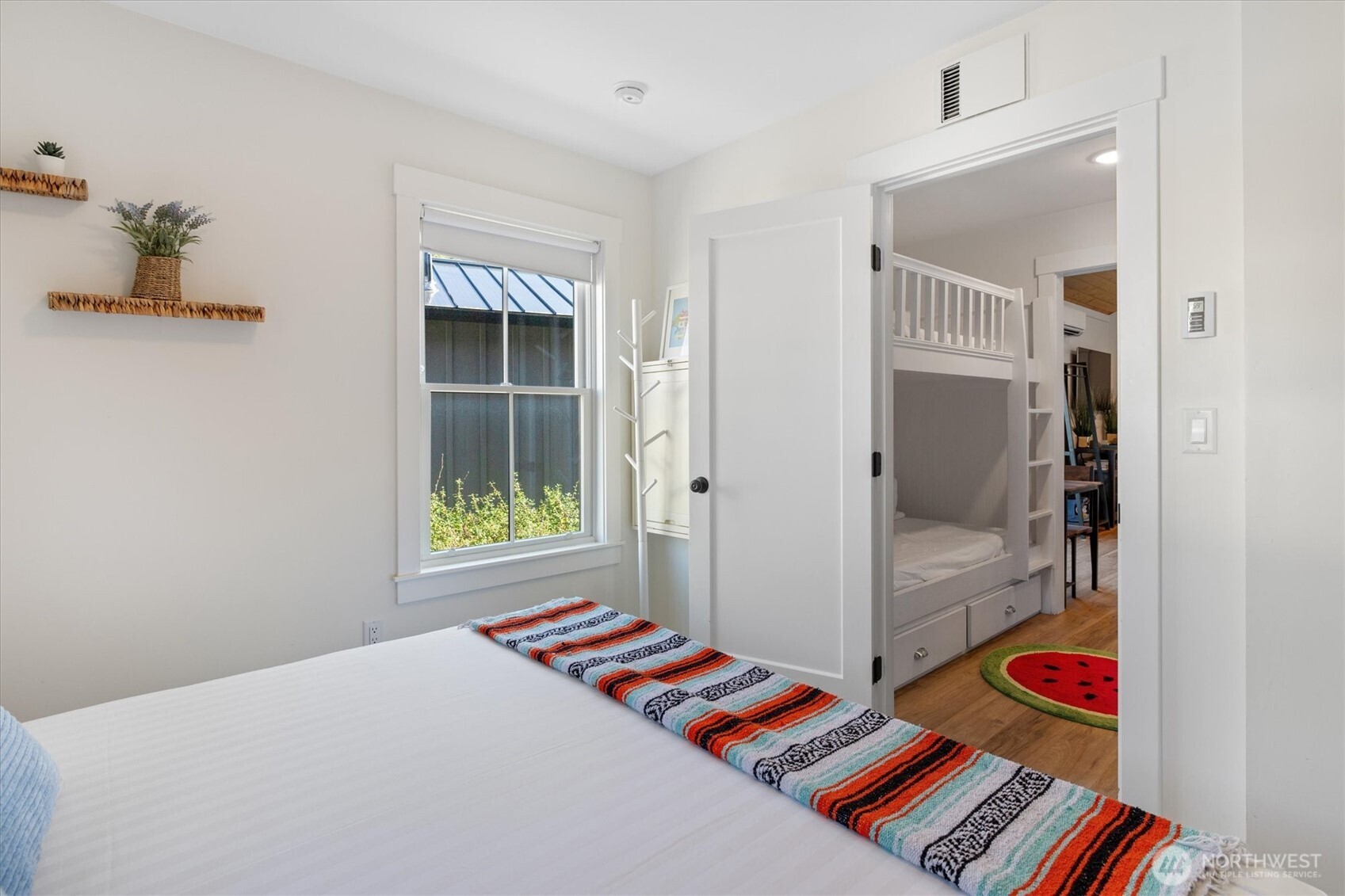 417 E Compass Street , Pacific Beach, WA 98571