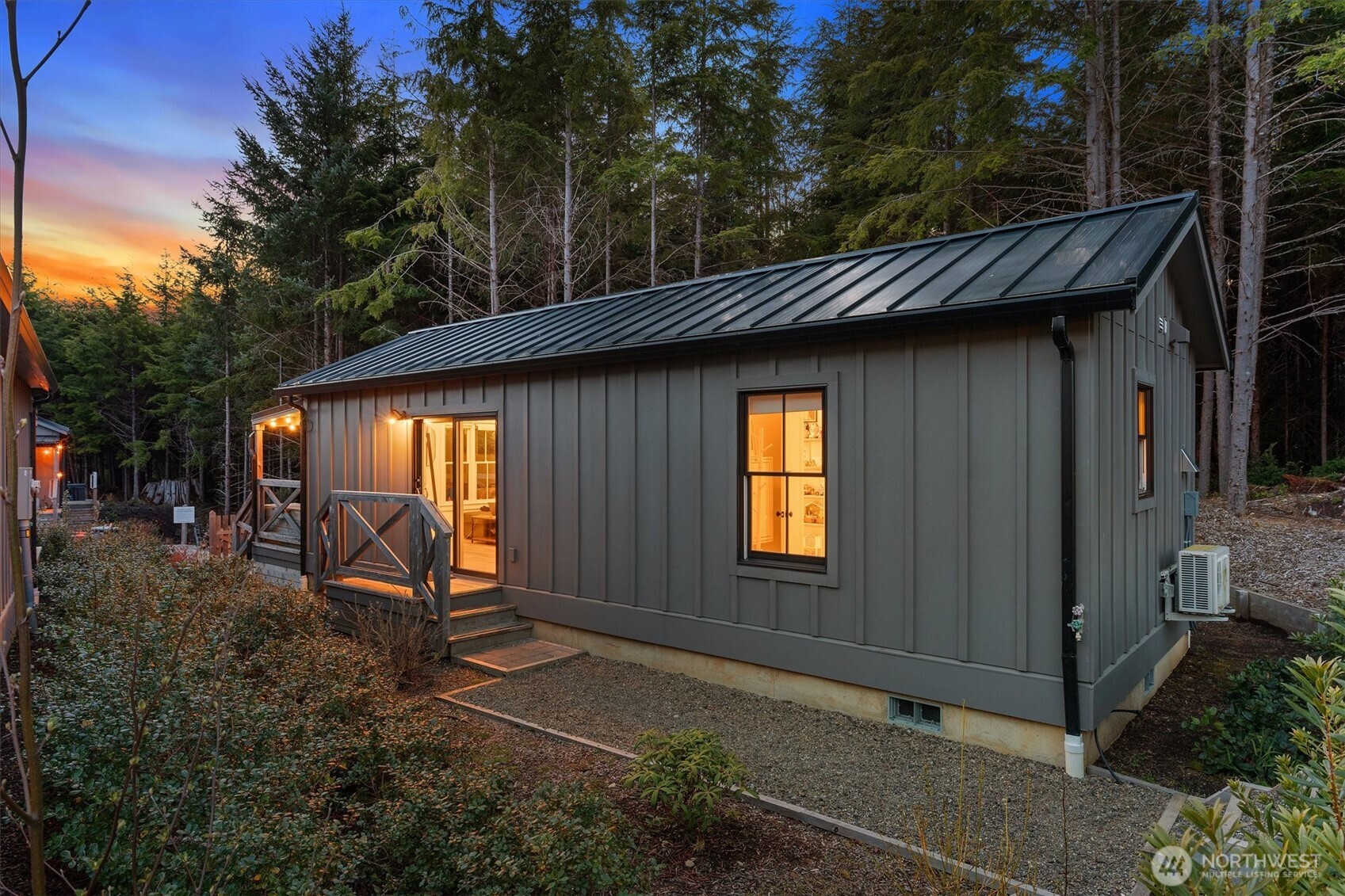 417 E Compass Street , Pacific Beach, WA 98571