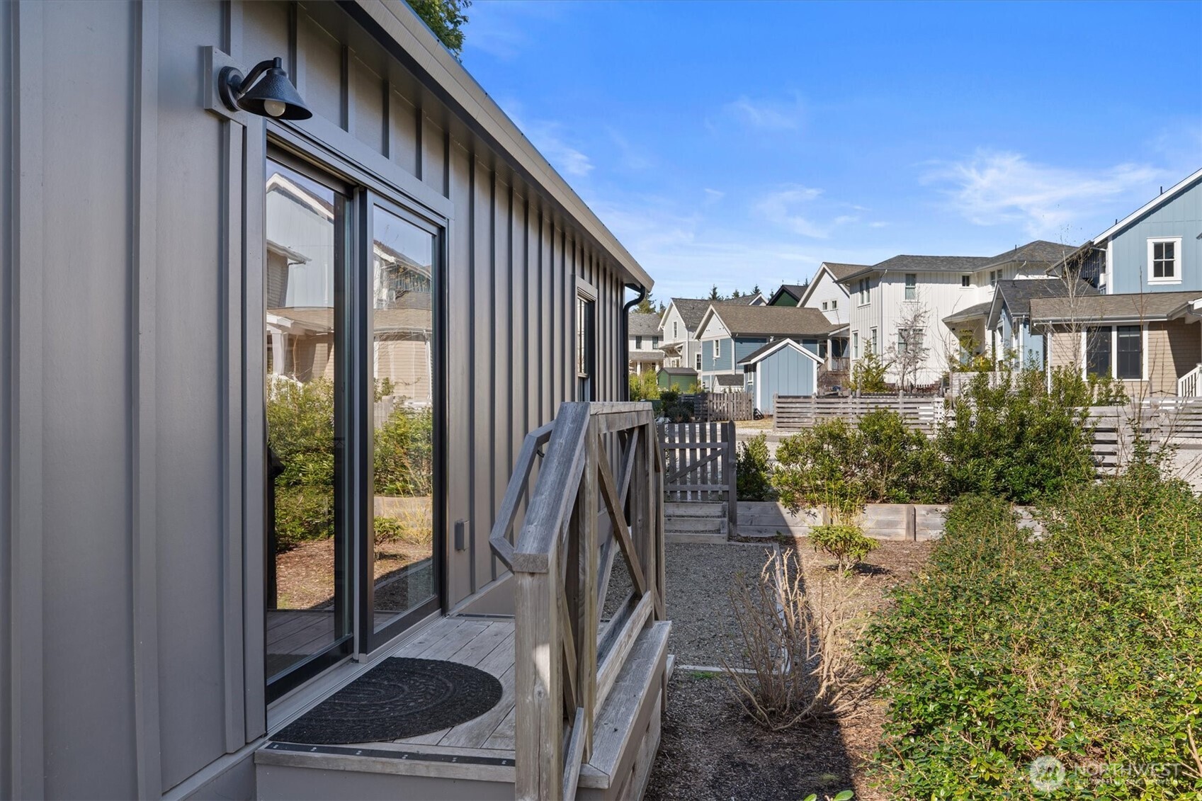 417 E Compass Street , Pacific Beach, WA 98571