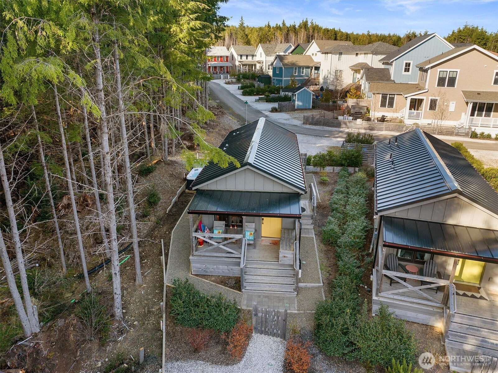 417 E Compass Street , Pacific Beach, WA 98571