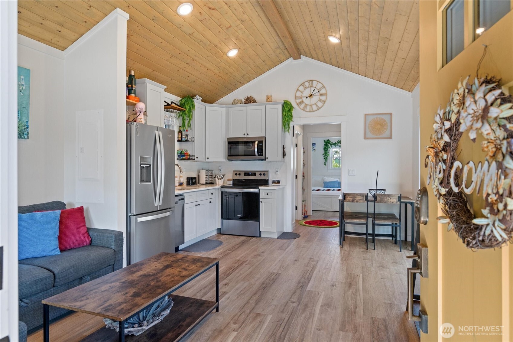 417 E Compass Street , Pacific Beach, WA 98571