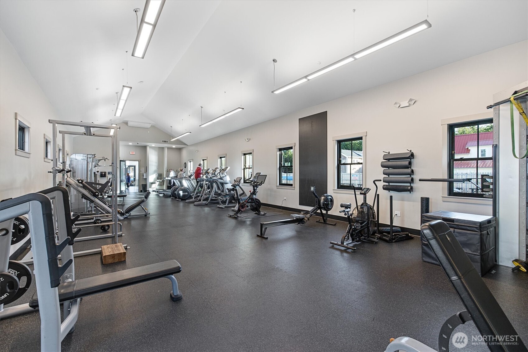 417 E Compass Street , Pacific Beach, WA 98571