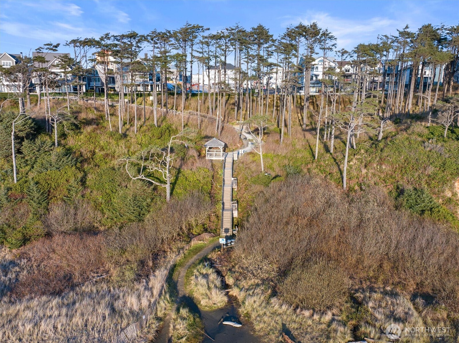 417 E Compass Street , Pacific Beach, WA 98571