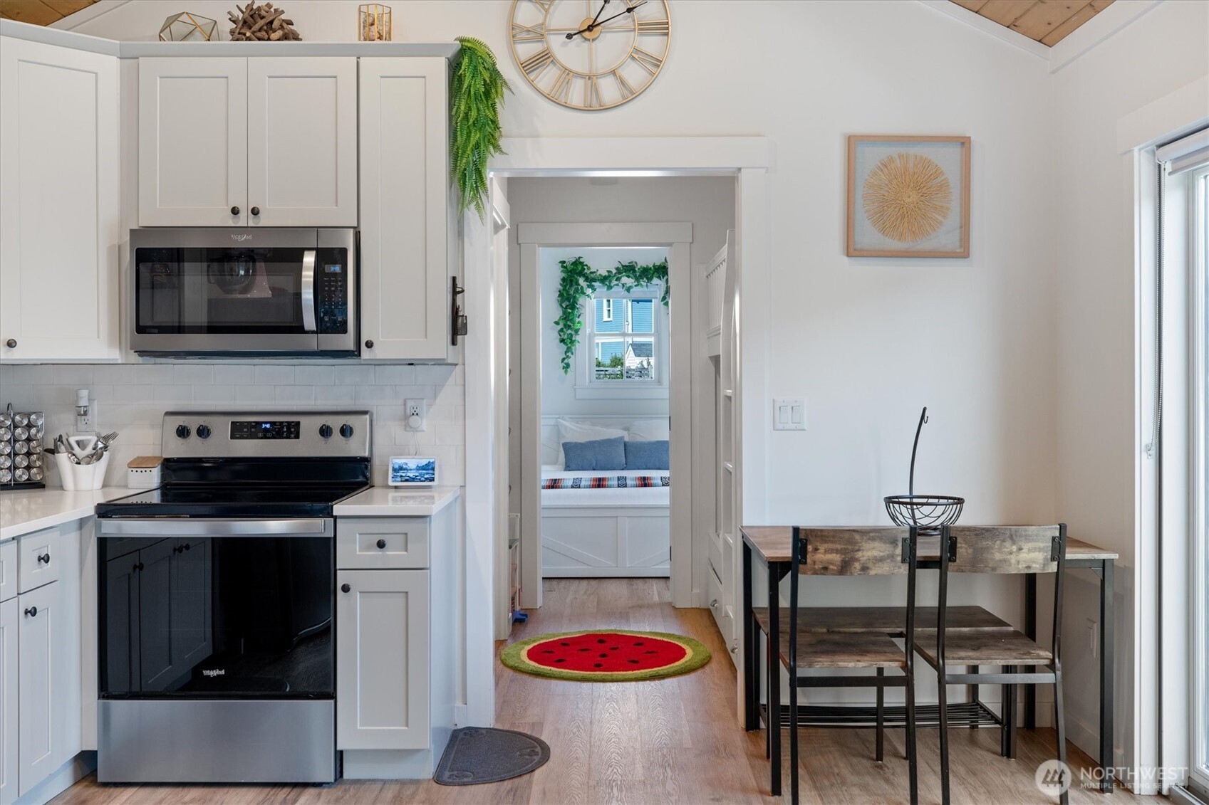 417 E Compass Street , Pacific Beach, WA 98571