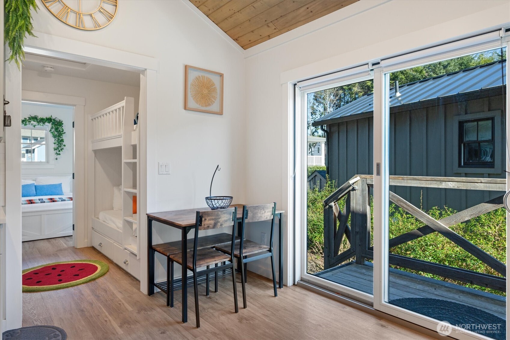 417 E Compass Street , Pacific Beach, WA 98571