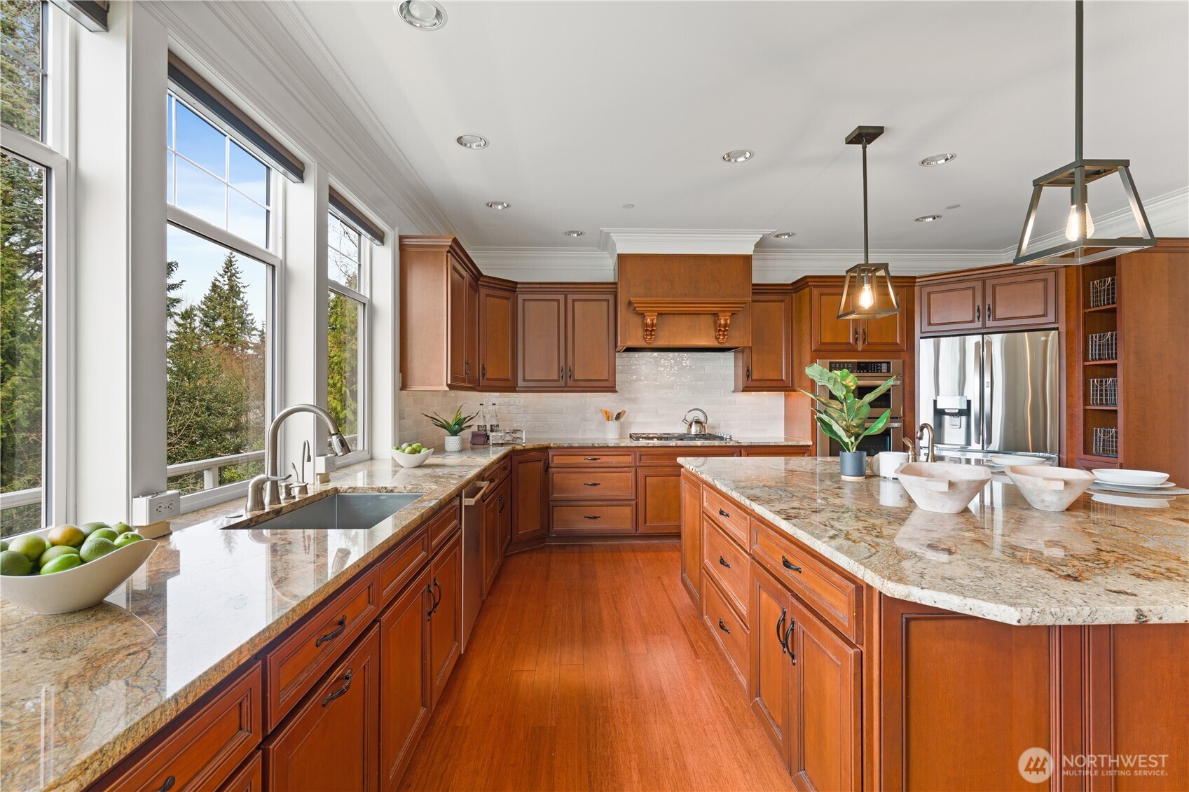 11222 NE 100th Street , Kirkland, WA 98033