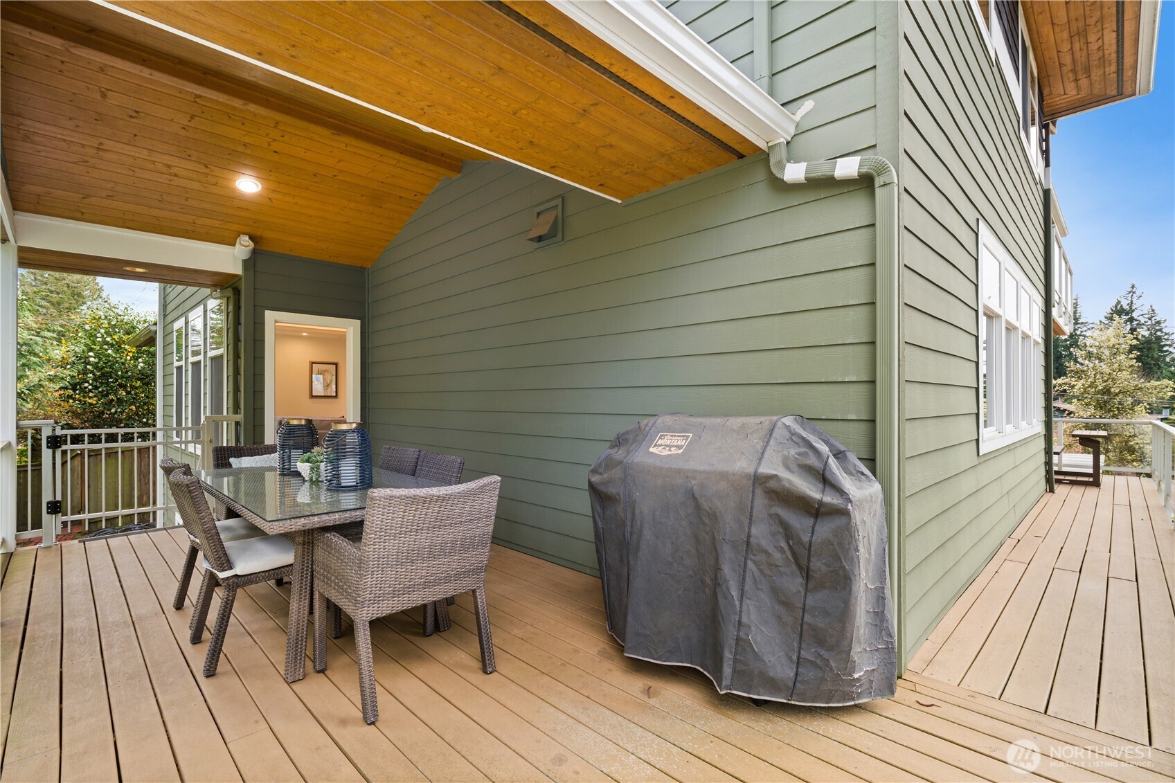 11222 NE 100th Street , Kirkland, WA 98033