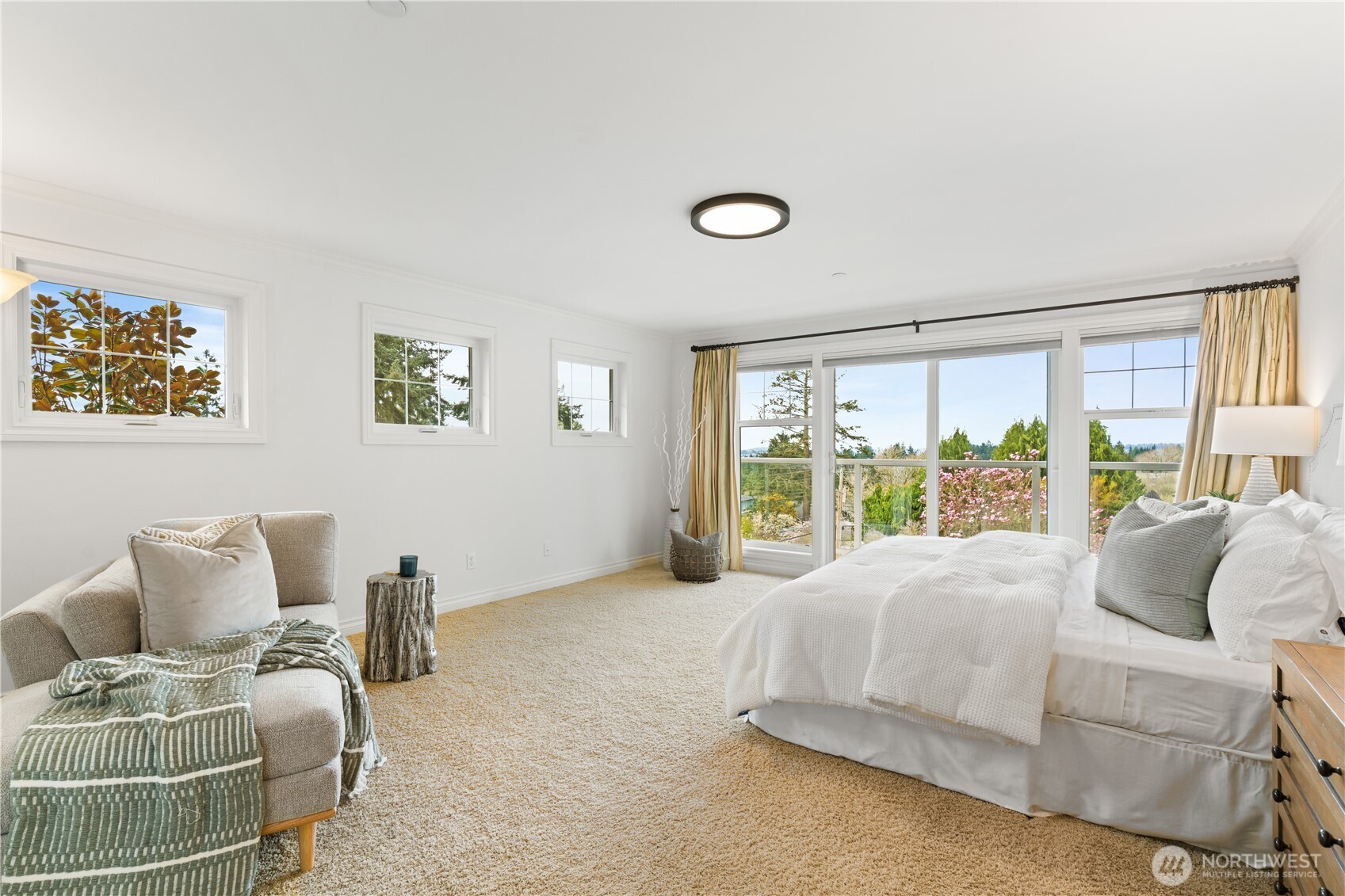 11222 NE 100th Street , Kirkland, WA 98033