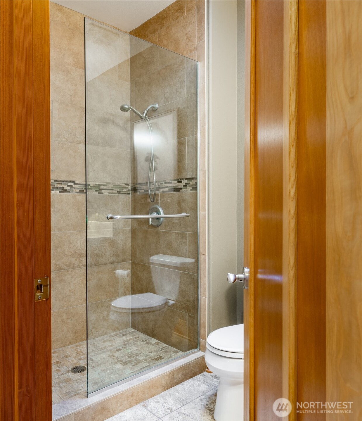 8815 Goshawk Road , Blaine, WA 98230