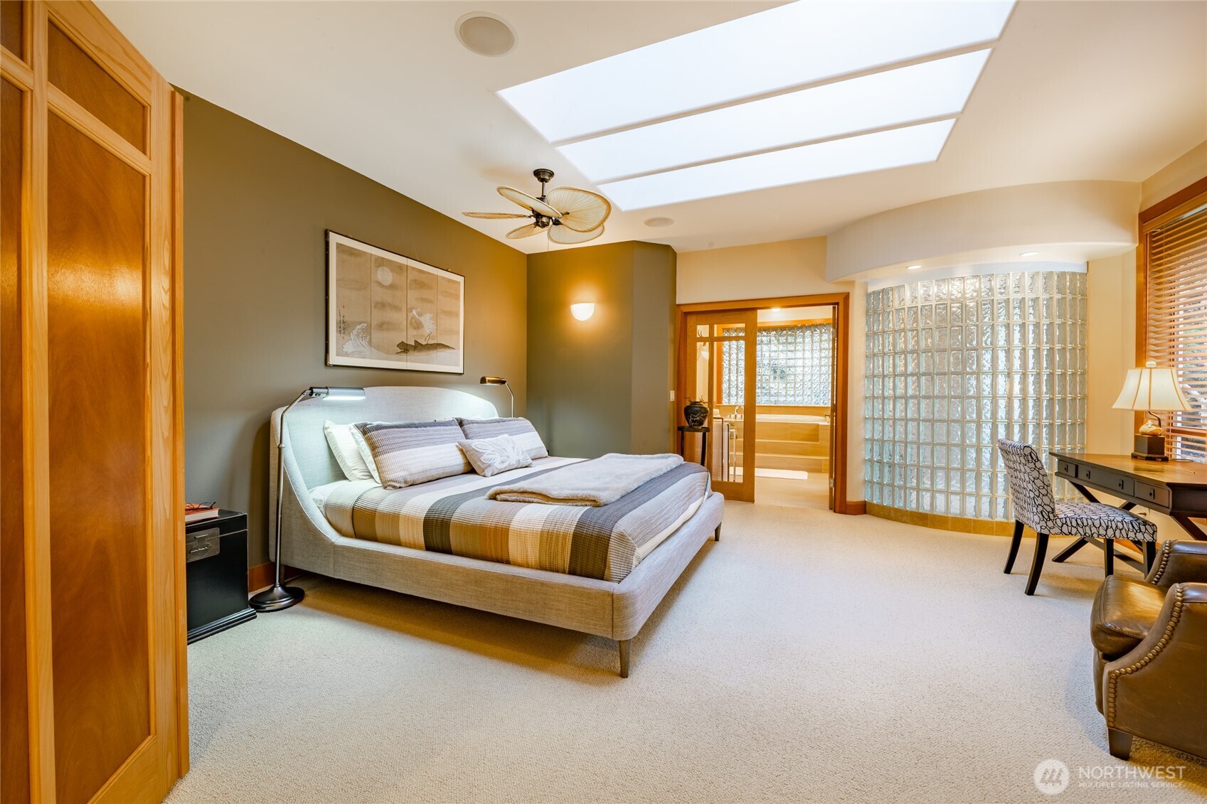 8815 Goshawk Road , Blaine, WA 98230