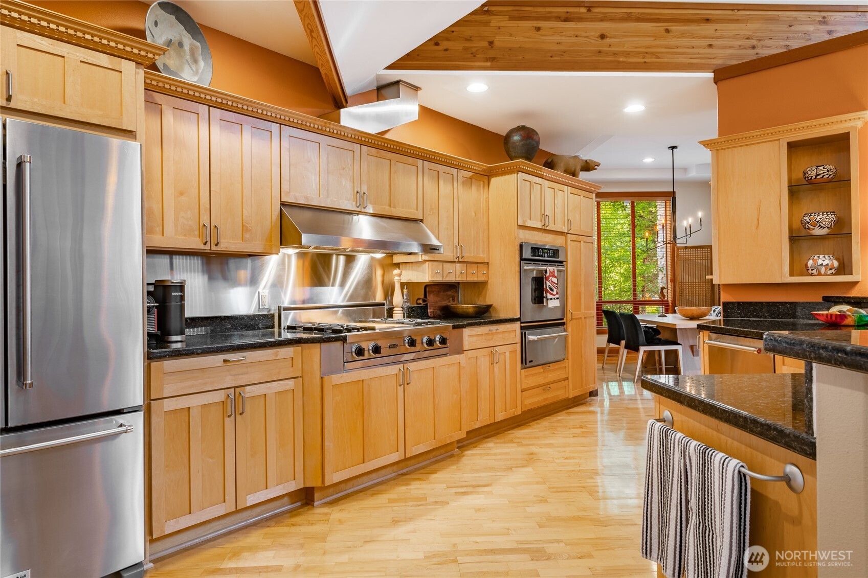 8815 Goshawk Road , Blaine, WA 98230