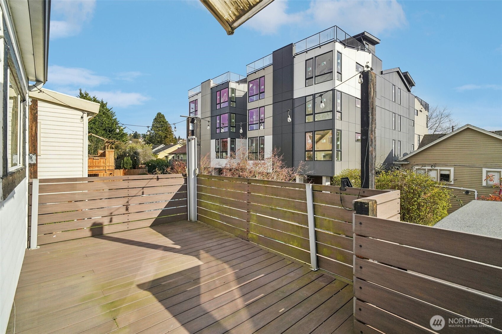 851 NW 56th Street , Seattle, WA 98107