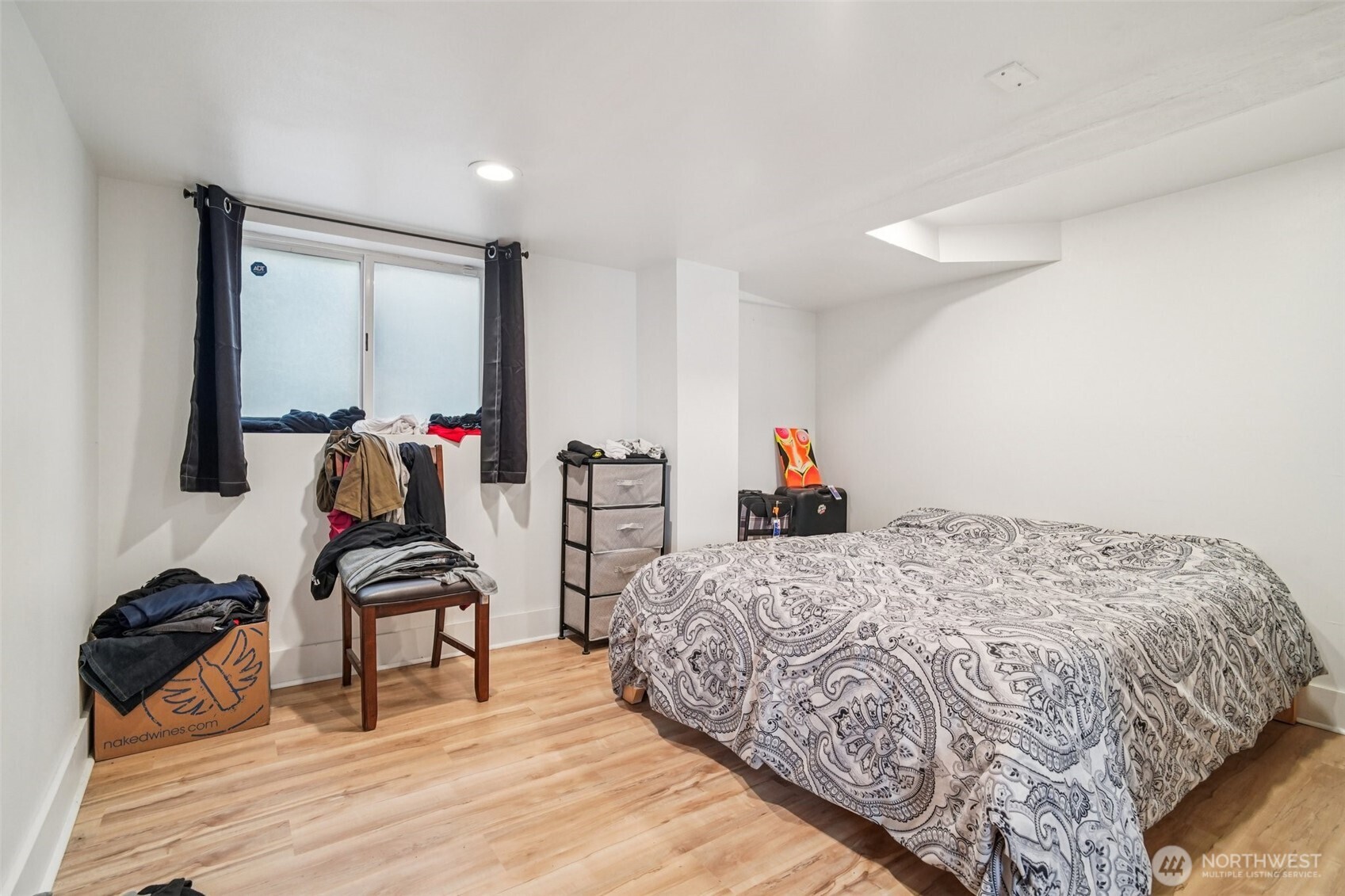 851 NW 56th Street , Seattle, WA 98107