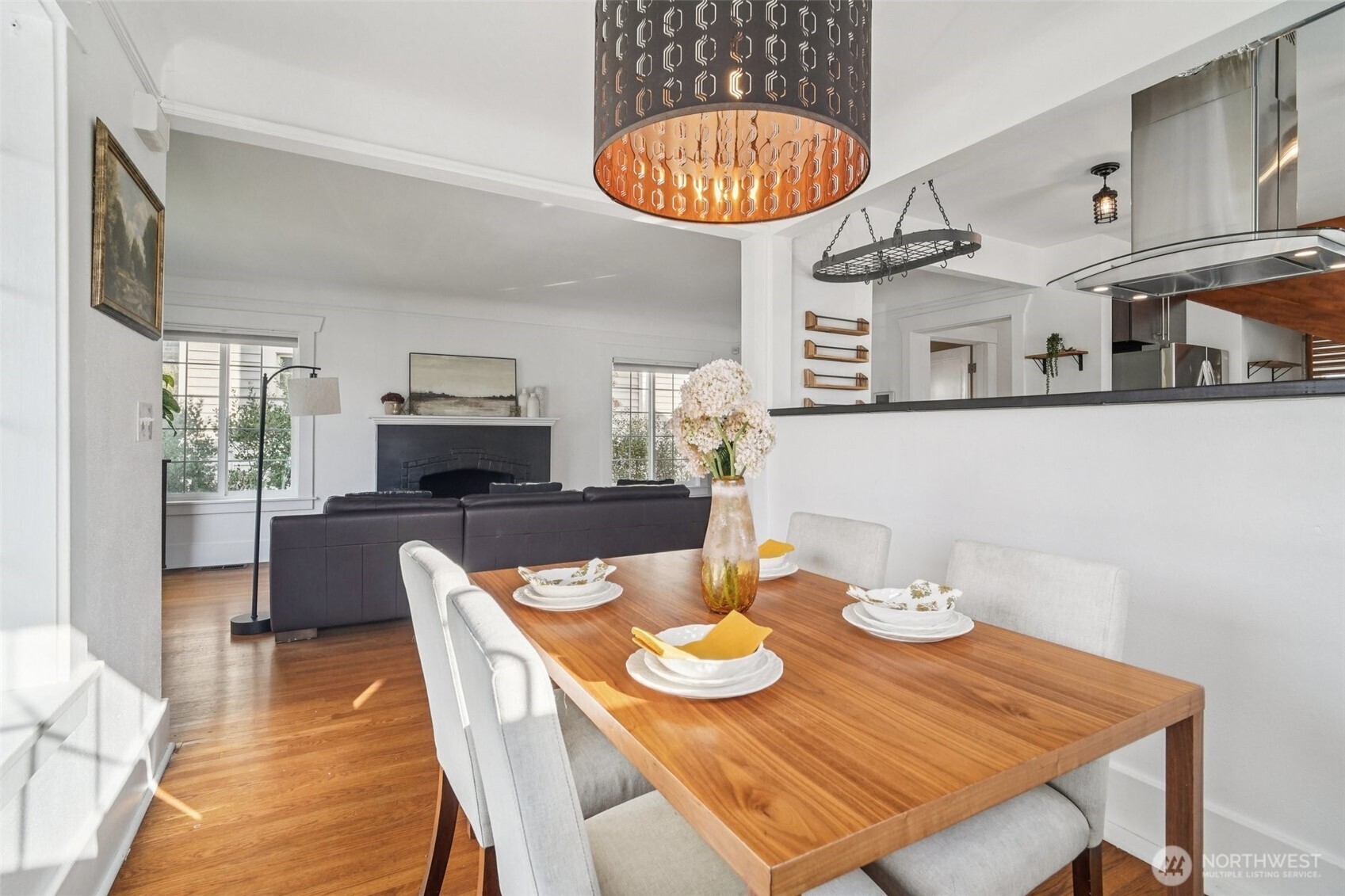 851 NW 56th Street , Seattle, WA 98107