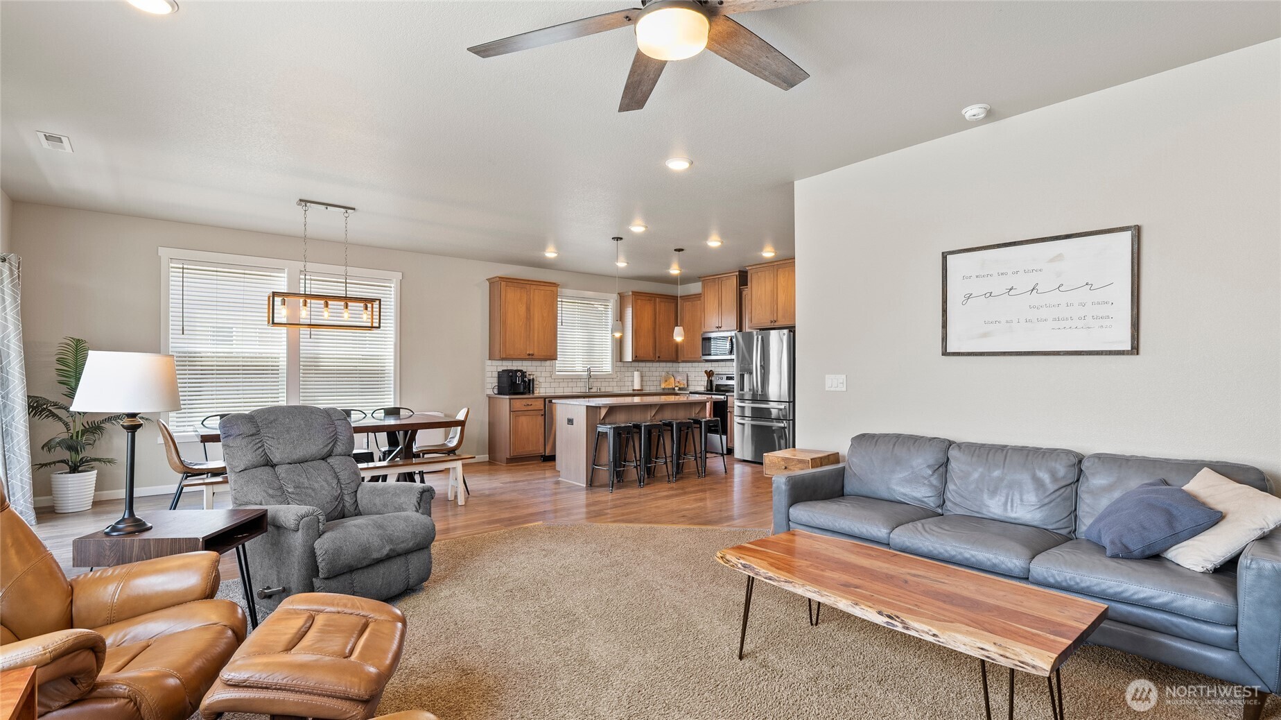 8215 Cardinal Peak St , West Richland, WA 99353